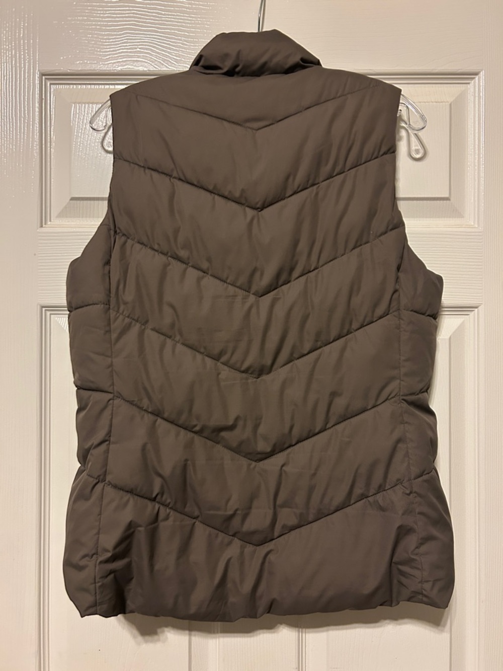 GAP Quilted Puffer Vest in Taupe Brown - Picture 5 of 5